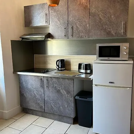 Apartamento Le Studio De Noly Draps Inclus , Tv , Wifi Vias