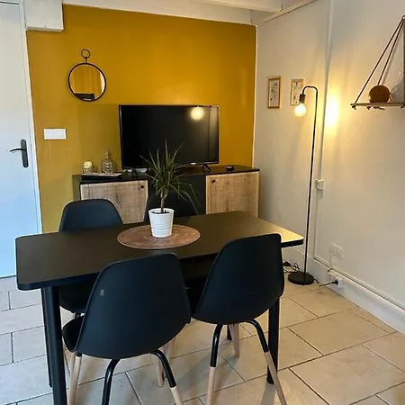 Le Studio De Noly Draps Inclus , Tv , Wifi Apartamento *